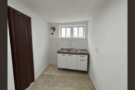 Sala/Cozinha de kitnet/studio para alugar com 1 quarto, 44m² em Parque Imperial, São Paulo