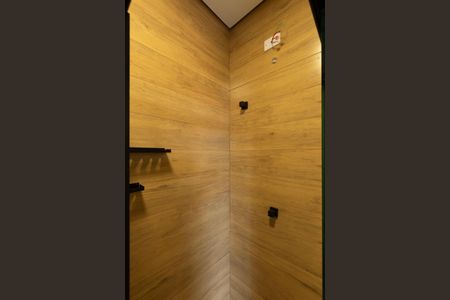 Banheiro de kitnet/studio para alugar com 1 quarto, 28m² em Vila Carvalho, Sorocaba