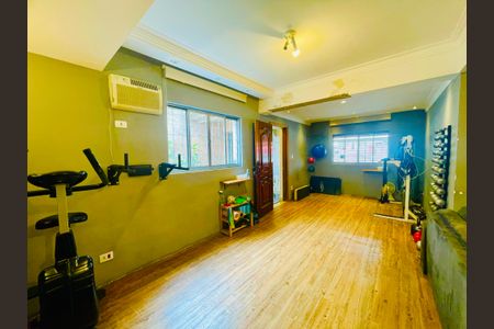 Sala de casa à venda com 4 quartos, 241m² em Jardim Paraventi, Guarulhos