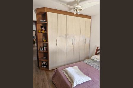 Casa à venda com 3 quartos, 130m² em Jardim Caravelas, São Paulo