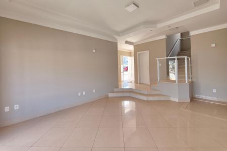 Sala de Estar de casa de condomínio à venda com 4 quartos, 600m² em Jardim Nova Europa, Campinas