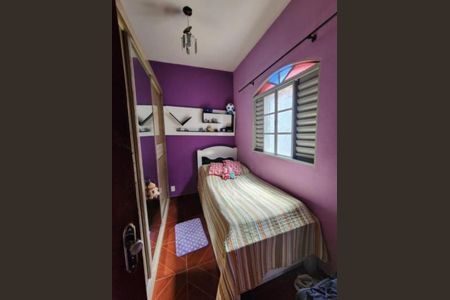 Quarto 2 de casa à venda com 2 quartos, 225m² em Arvoredo, Contagem