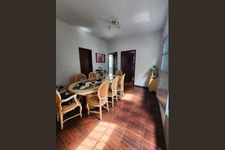 Sala de casa à venda com 2 quartos, 225m² em Arvoredo, Contagem