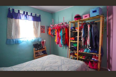 Quarto 2 de casa à venda com 3 quartos, 100m² em Coronel Aparicio Borges, Porto Alegre