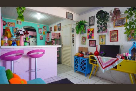 Sala de casa à venda com 3 quartos, 100m² em Coronel Aparicio Borges, Porto Alegre