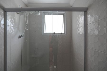 Banheiro de apartamento para alugar com 2 quartos, 51m² em Jardim Marica, Mogi das Cruzes