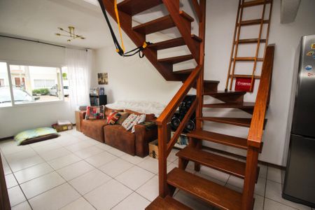Sala de casa de condomínio à venda com 3 quartos, 111m² em Hípica, Porto Alegre