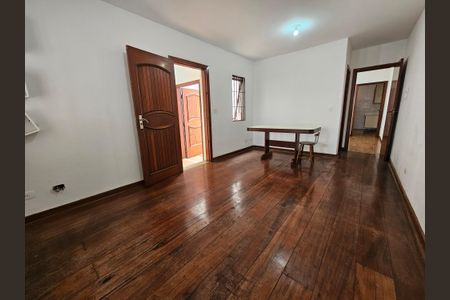 Sala de casa para alugar com 3 quartos, 155m² em Jardim Aeroporto, São Paulo