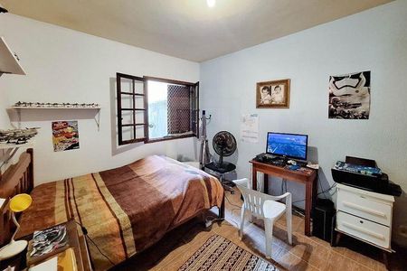 Casa à venda com 3 quartos, 200m² em Maravista, Niterói