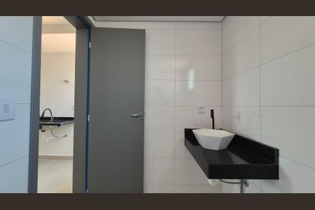 Banheiro de kitnet/studio para alugar com 1 quarto, 20m² em Vila Sao Pedro, Santo André