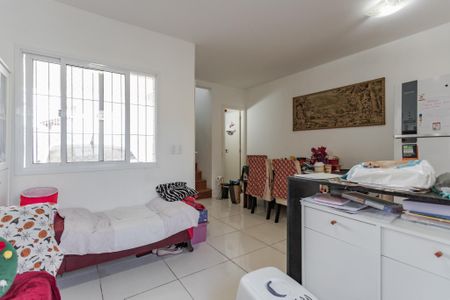 Sala de casa de condomínio à venda com 2 quartos, 82m² em Jardim Carvalho, Porto Alegre