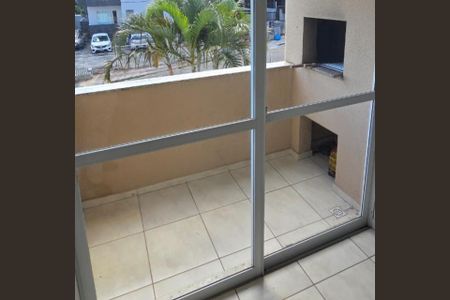 Apartamento para alugar com 2 quartos, 62m² em Serraria, São José