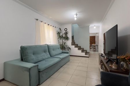 Sala de casa à venda com 4 quartos, 309m² em Jardim Santa Mena, Guarulhos