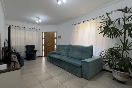 Sala de casa à venda com 4 quartos, 309m² em Jardim Santa Mena, Guarulhos
