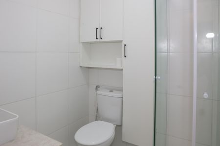Banheiro de kitnet/studio à venda com 1 quarto, 18m² em Lapa, São Paulo