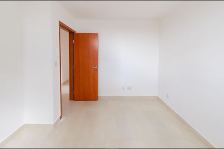 Quarto 2 de apartamento para alugar com 3 quartos, 72m² em Estrela do Oriente, Belo Horizonte