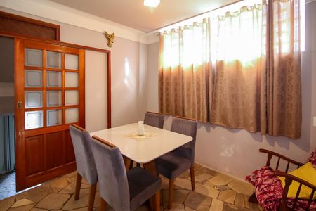 Sala de casa para alugar com 5 quartos, 250m² em Jardim Adriana, Indaiatuba