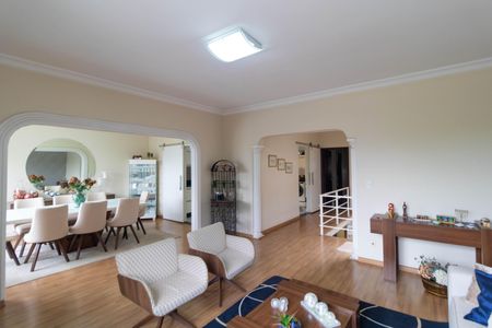 Salas de casa à venda com 4 quartos, 310m² em Vila Nogueira, Campinas