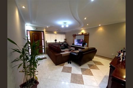 Casa à venda com 4 quartos, 176m² em Vila Pereira Barreto, São Paulo