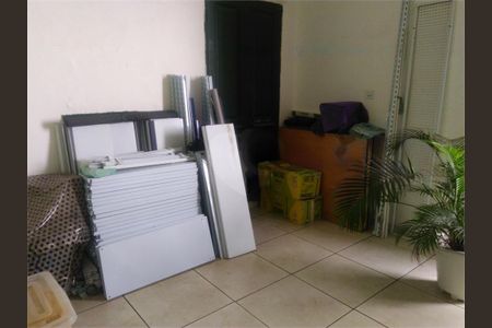 Casa à venda com 7 quartos, 190m² em Vila Pereira Cerca, São Paulo