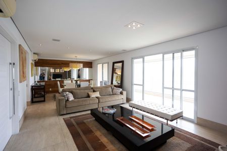 Sala 1 de apartamento para alugar com 4 quartos, 201m² em Panamby, São Paulo