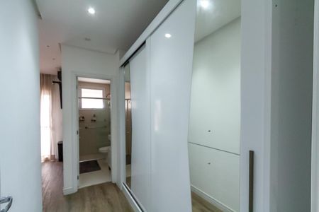 Closet da Suíte 1 de apartamento para alugar com 3 quartos, 127m² em Chacara Inglesa, São Bernardo do Campo