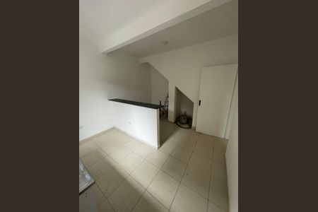 Casa para alugar com 2 quartos, 47m² em Jardim Maria Rosa, Taboão da Serra