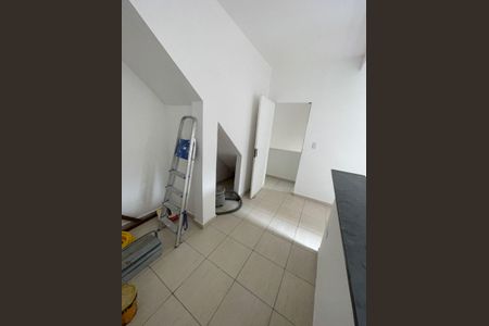 Casa para alugar com 2 quartos, 47m² em Jardim Maria Rosa, Taboão da Serra