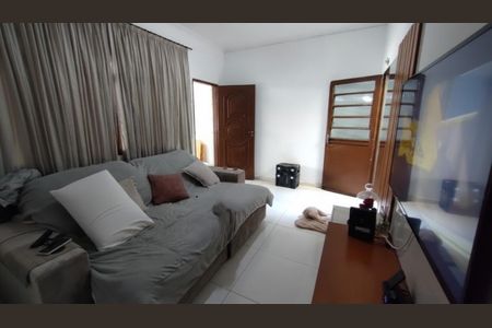 Casa à venda com 3 quartos, 199m² em Jardim Danfer, São Paulo