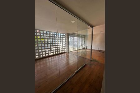 Casa à venda com 4 quartos, 280m² em Vila Andrade, São Paulo