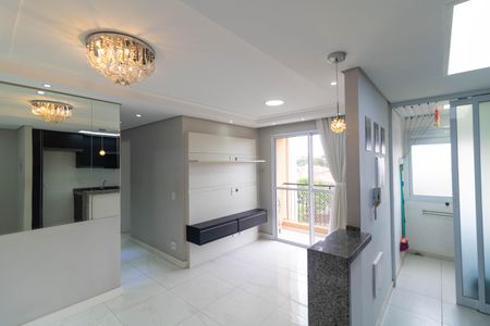 Salas de apartamento à venda com 2 quartos, 57m² em Vila Satúrnia, Campinas