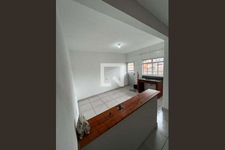 Casa para alugar com 2 quartos, 70m² em Vila Sao Paulo, Ferraz de Vasconcelos