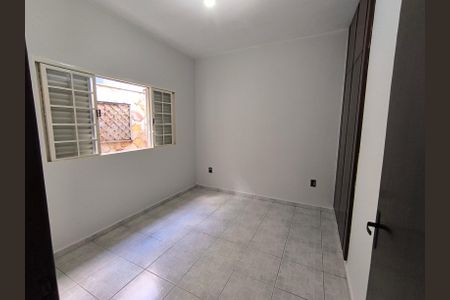 Quarto 1 de casa para alugar com 3 quartos, 201m² em Nossa Senhora Aparecida, Uberlândia