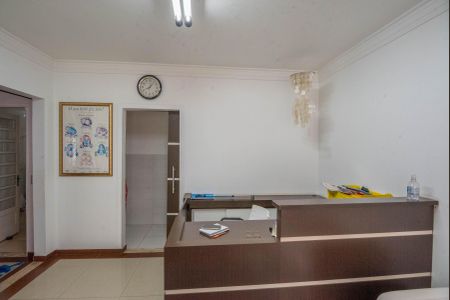 Sala 1 de casa para alugar com 5 quartos, 261m² em Jardim Chapadão, Campinas