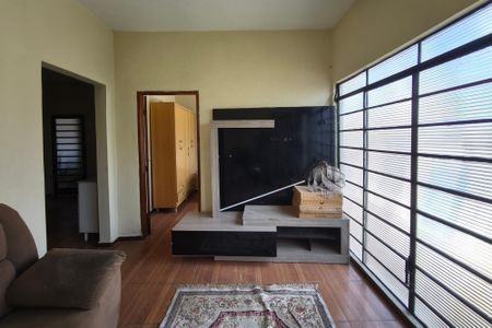 Sala de casa à venda com 3 quartos, 350m² em Jardim São Pedro, Campinas