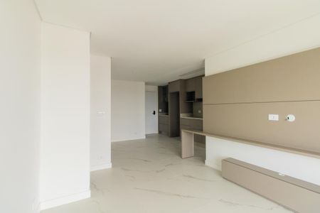Sala de apartamento para alugar com 3 quartos, 82m² em Atuba, Curitiba