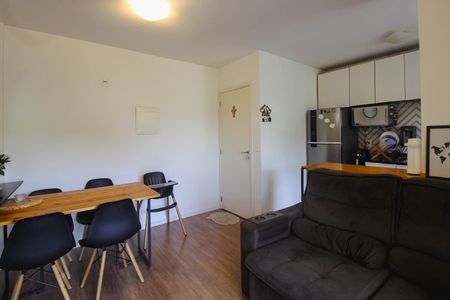 Sala de apartamento para alugar com 2 quartos, 62m² em Parque Assuncao, Taboão da Serra