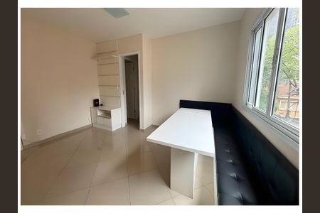 Apartamento para alugar com 4 quartos, 95m² em Jardim das Acacias, São Paulo