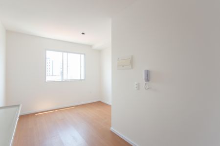 Studio de kitnet/studio para alugar com 1 quarto, 17m² em Itaquera, São Paulo