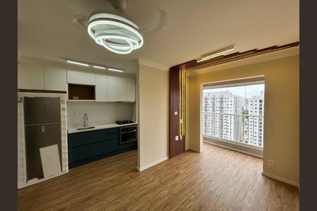 Sala de apartamento para alugar com 2 quartos, 44m² em Vila Isa, São Paulo