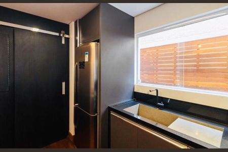 Casa à venda com 3 quartos, 300m² em Jardim Viana, São Paulo