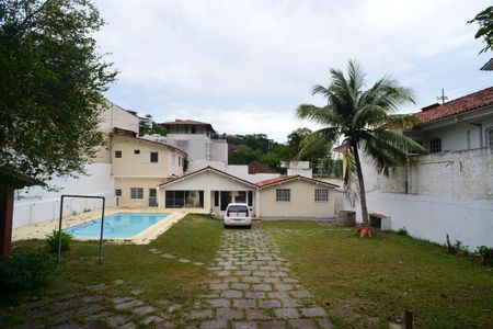 Casa para alugar com 5 quartos, 280m² em Barra da Tijuca, Rio de Janeiro