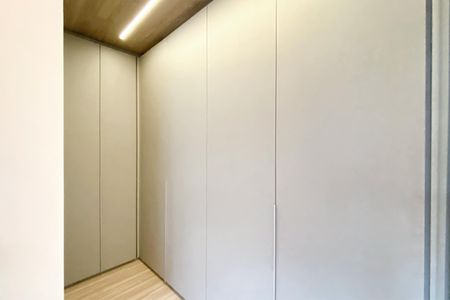 Armários da Suite de apartamento para alugar com 1 quarto, 45m² em Vila da Serra, Nova Lima