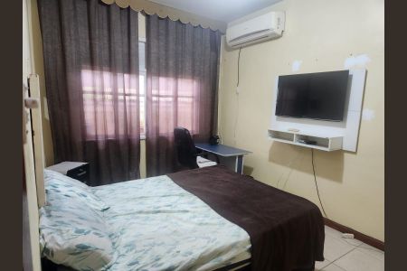 Quarto de casa para alugar com 3 quartos, 220m² em Cascadura, Rio de Janeiro