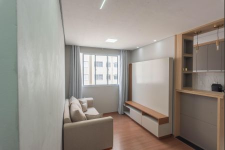 Sala de apartamento para alugar com 2 quartos, 45m² em Vila Satúrnia, Campinas