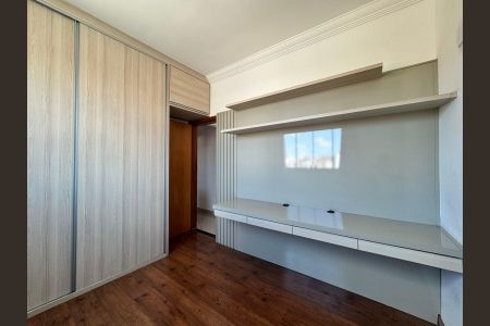 Apartamento à venda com 3 quartos, 180m² em Inconfidentes, Contagem