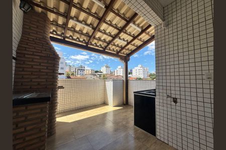 Apartamento à venda com 3 quartos, 180m² em Inconfidentes, Contagem