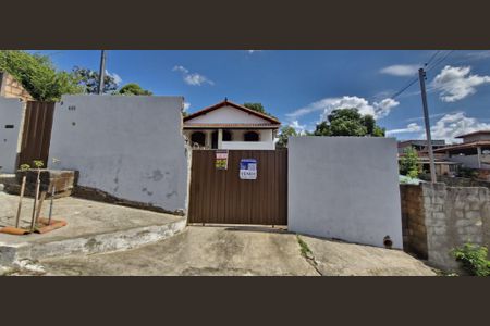 Casa à venda com 3 quartos, 160m² em Aeronautas, Lagoa Santa