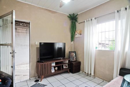 Casa para alugar com 5 quartos, 285m² em Vila Carbone, São Paulo