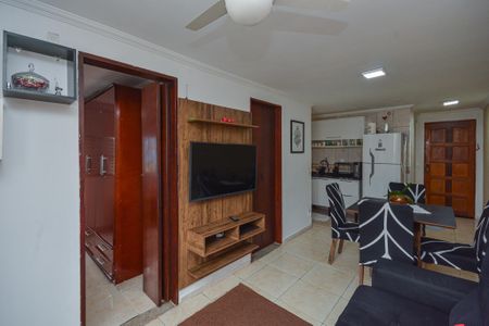 Sala de apartamento para alugar com 2 quartos, 55m² em Jardim Lallo, São Paulo